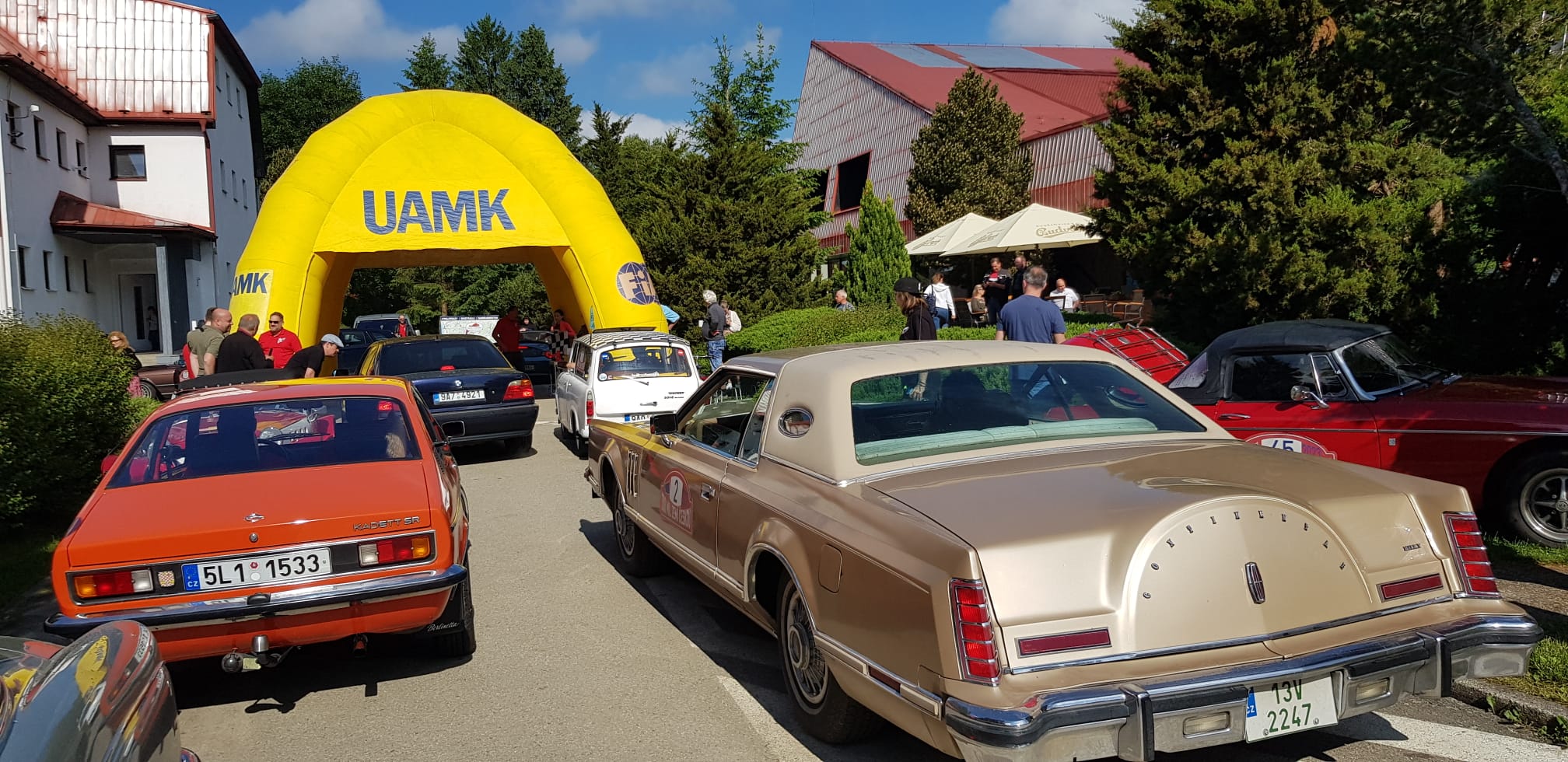 300 MIL ZEMÍ ČESKOU